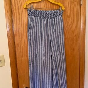 Democracy Wide leg High Rise Pull on Pant